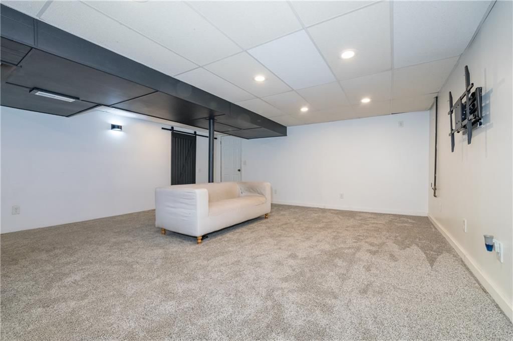 6807 NW Birch Lane — photo 39