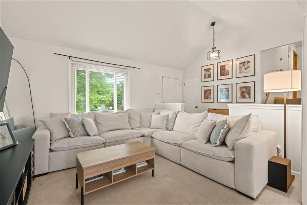 21430 W 181st Terrace — photo 4