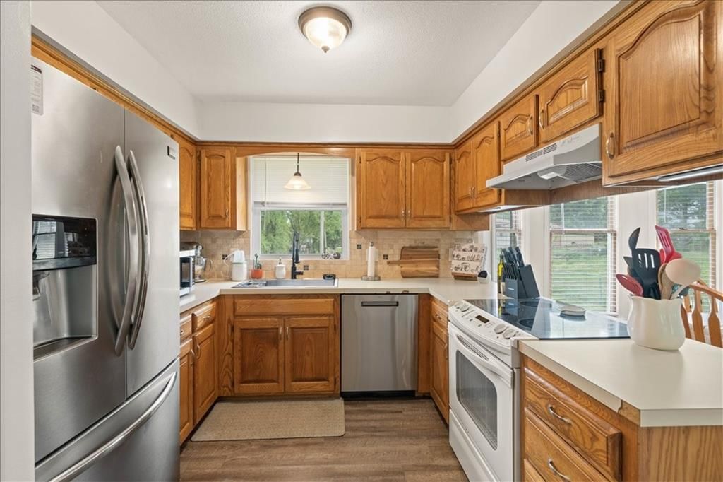 21430 W 181st Terrace — photo 9