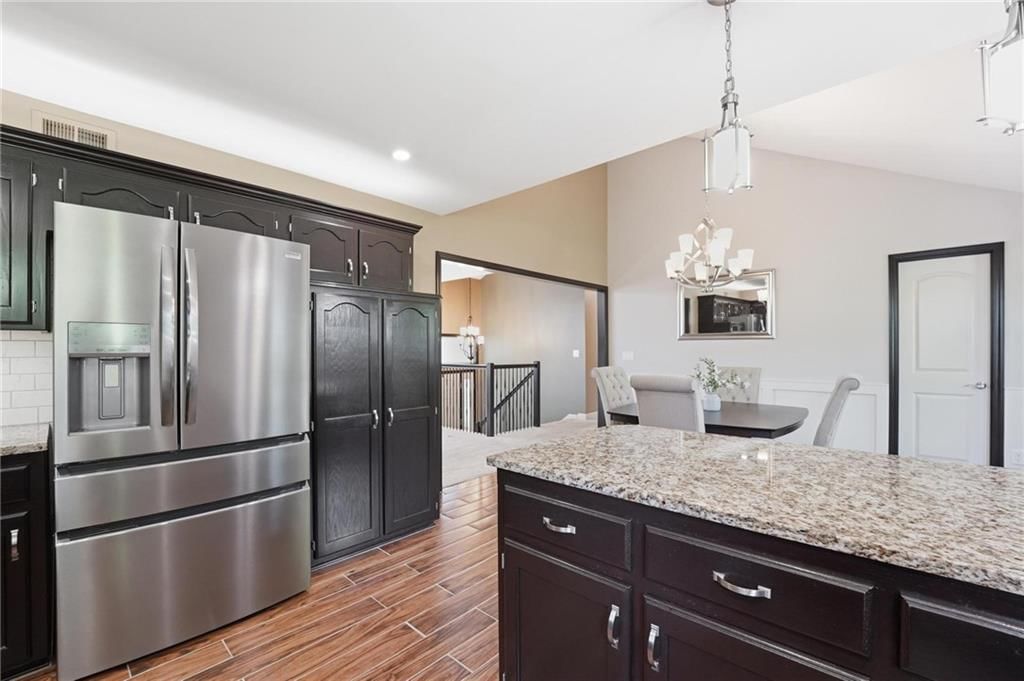 516 NE Topaz Drive — photo 16