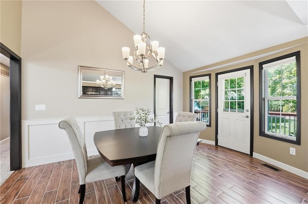516 NE Topaz Drive — photo 18