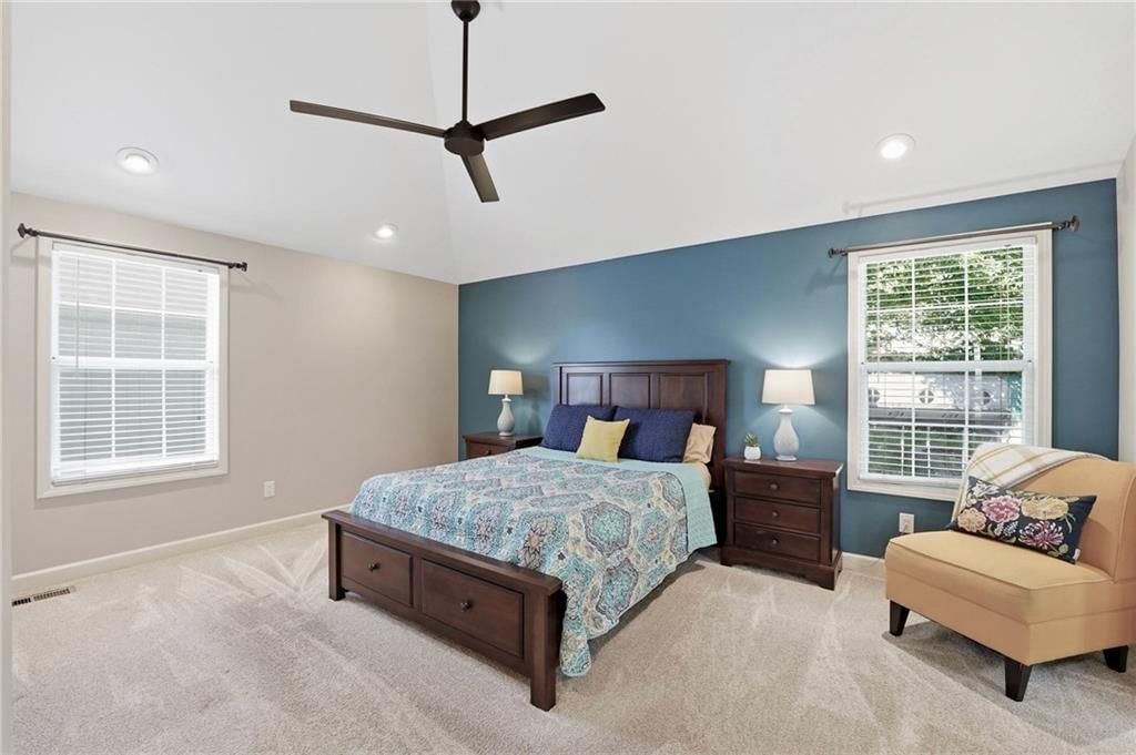 516 NE Topaz Drive — photo 23