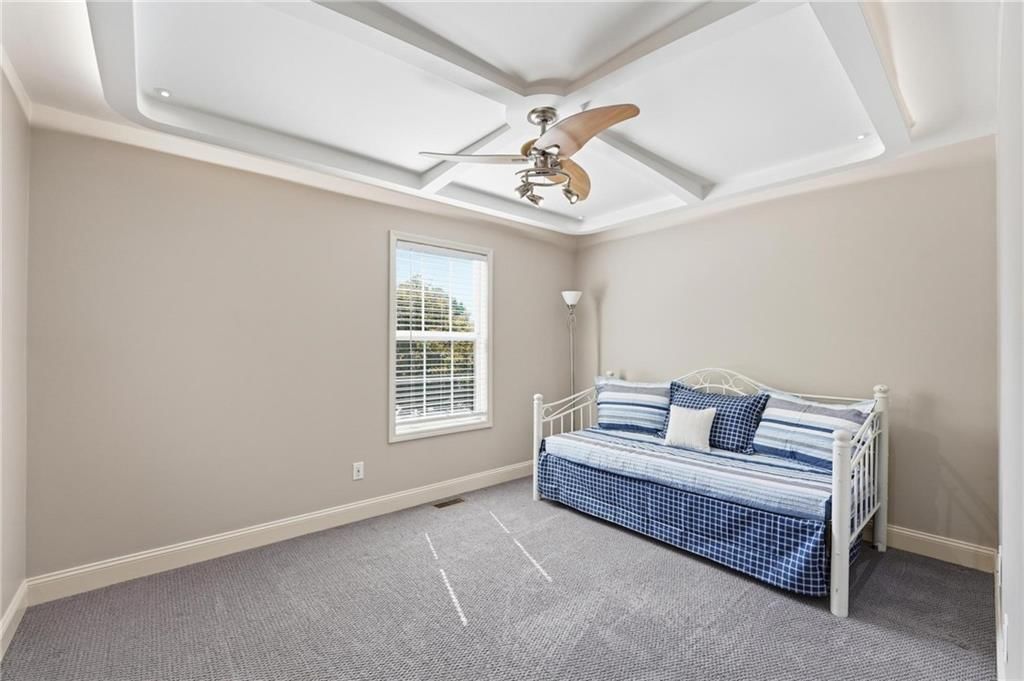 516 NE Topaz Drive — photo 31