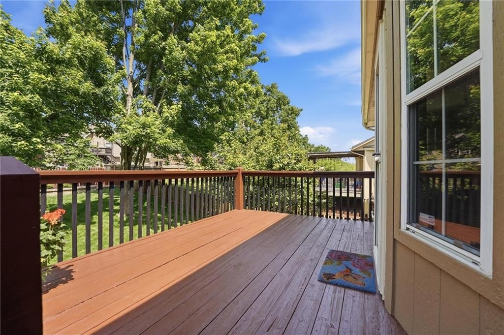 516 NE Topaz Drive — photo 50