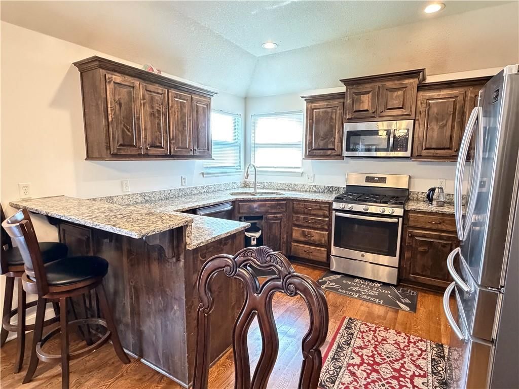 11219 Kimball Avenue — photo 10