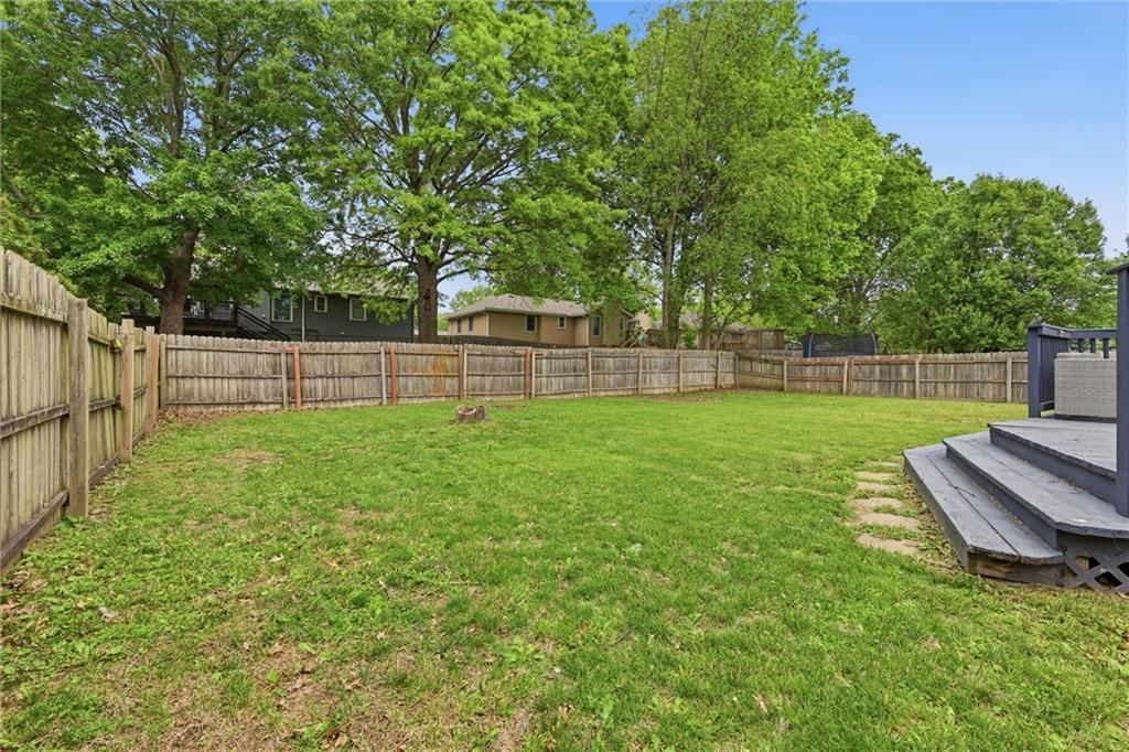 312 SE Onyx Drive — photo 37
