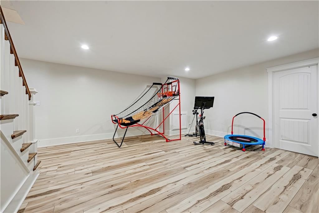 12321 Fairway Road — photo 49