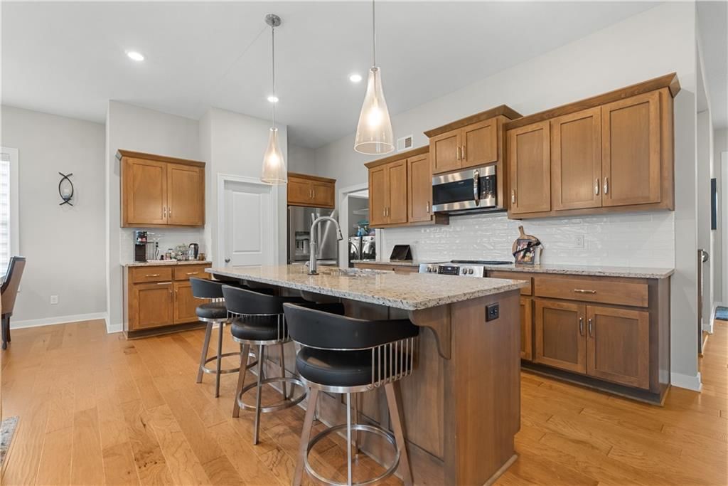 202 NW Joshua Drive — photo 9