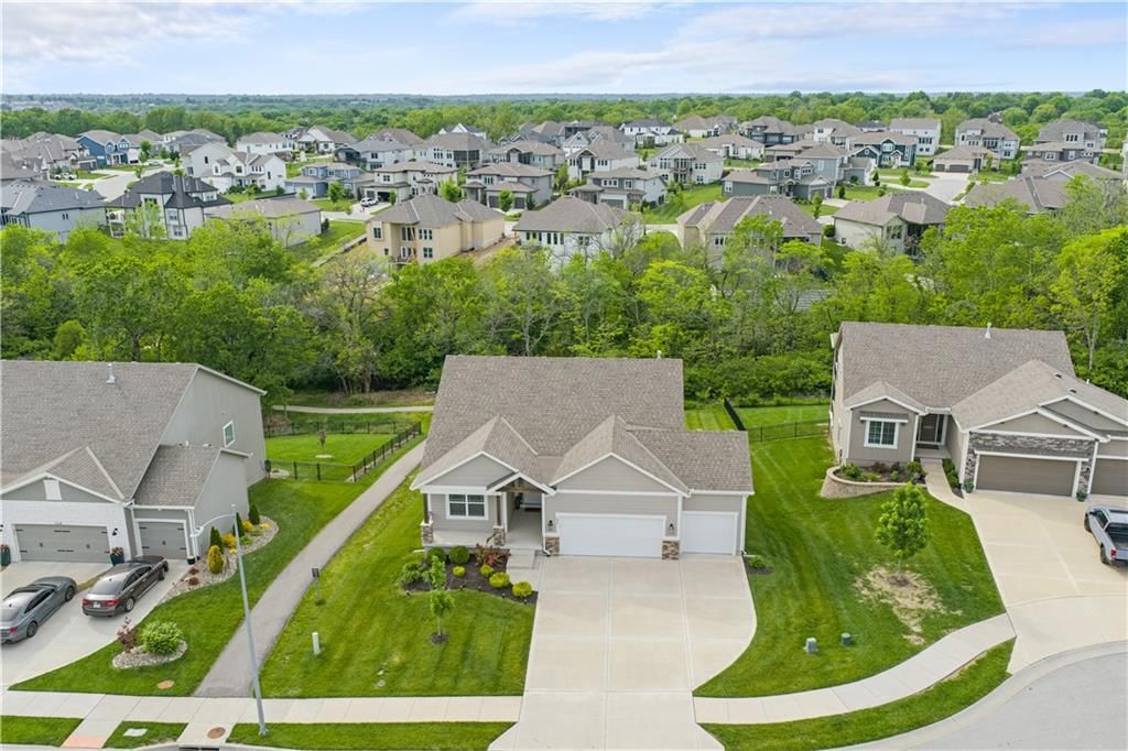 202 NW Joshua Drive — photo 40