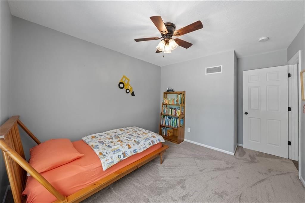 300 SE Brownfield Drive — photo 18