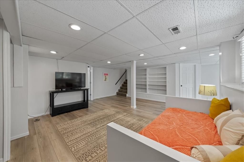 300 SE Brownfield Drive — photo 23
