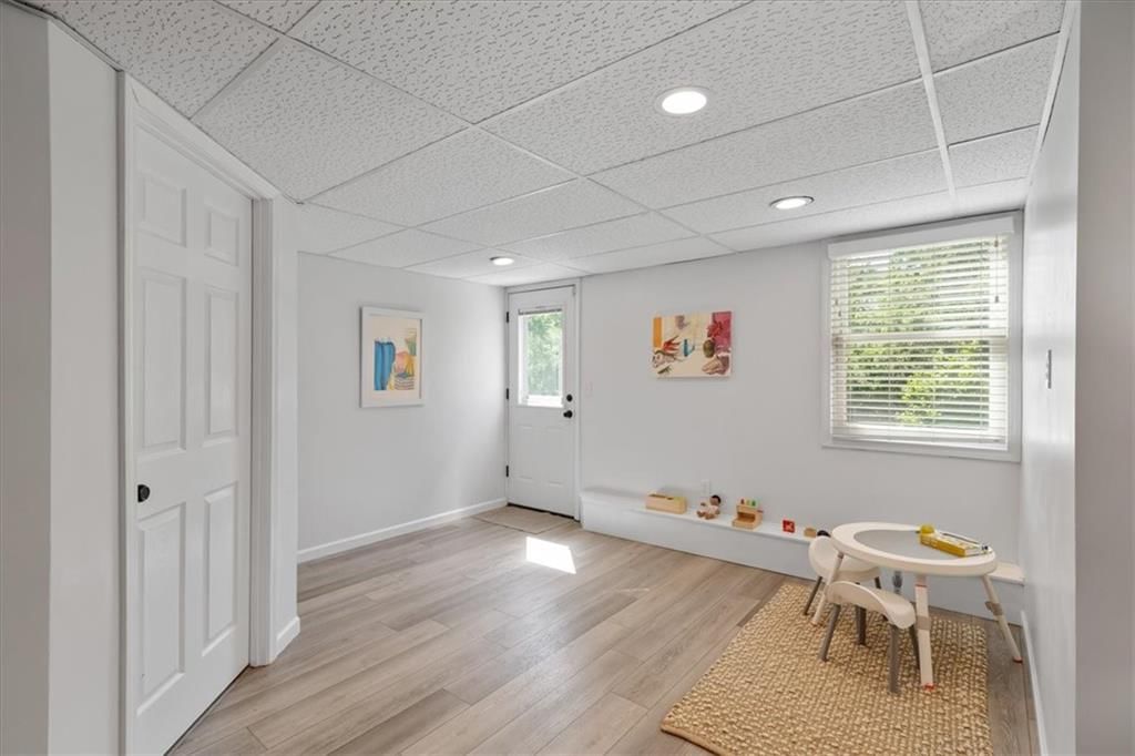 300 SE Brownfield Drive — photo 25