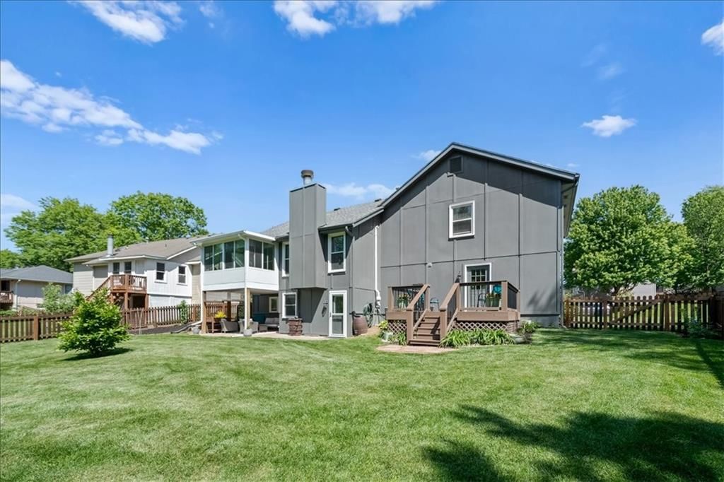 300 SE Brownfield Drive — photo 31
