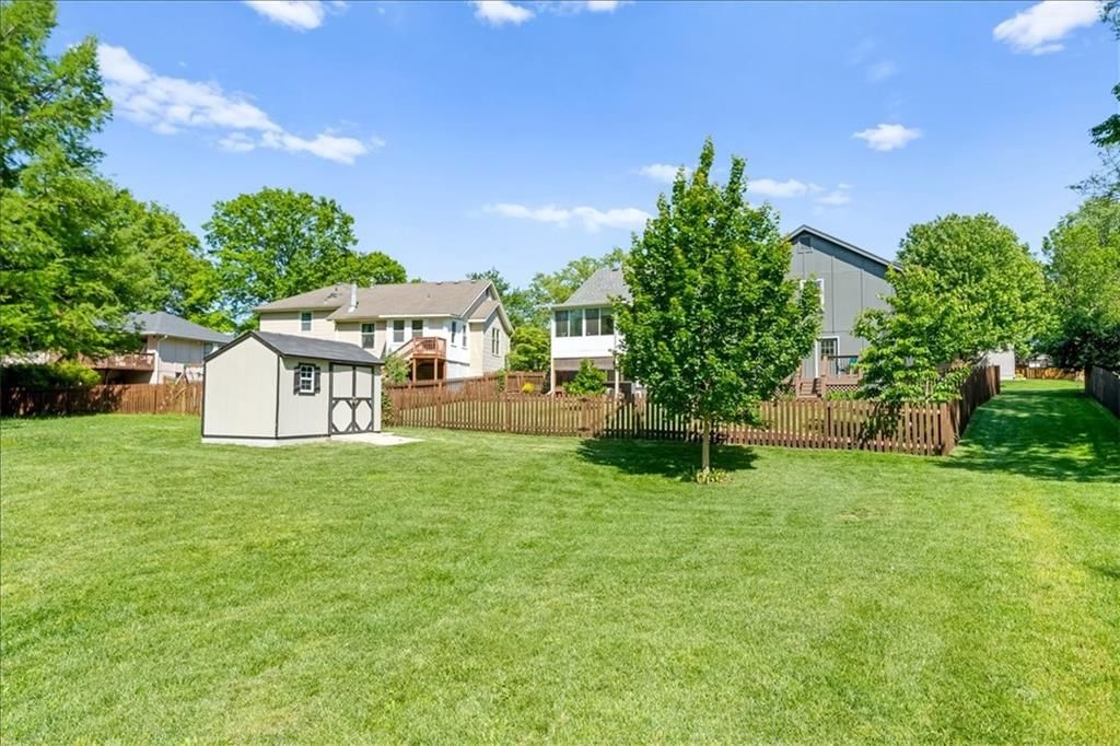 300 SE Brownfield Drive — photo 34