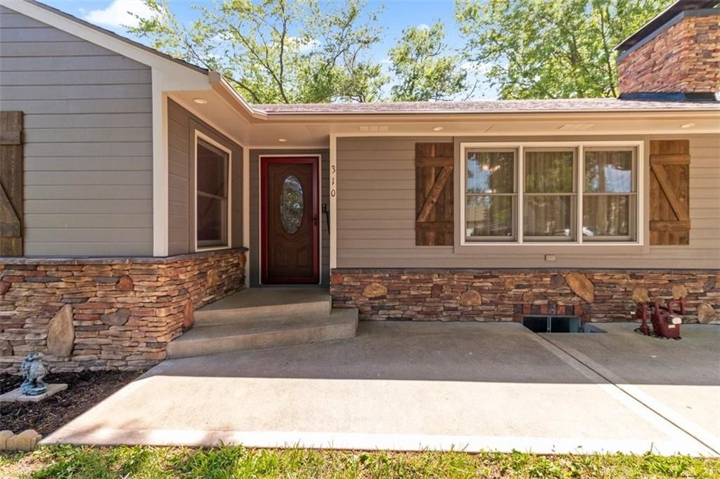 310 E Orchard Street — photo 3
