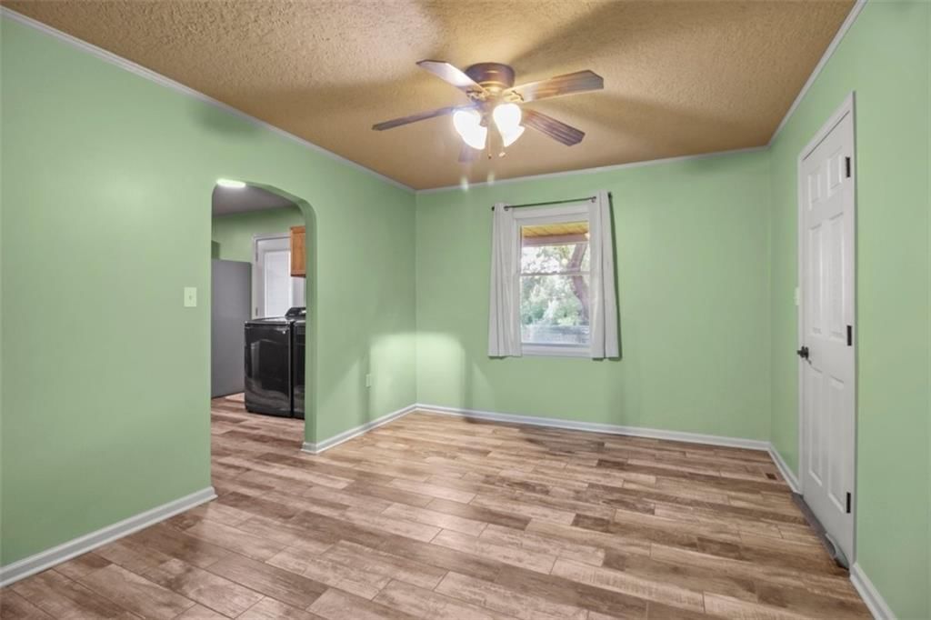 310 E Orchard Street — photo 6