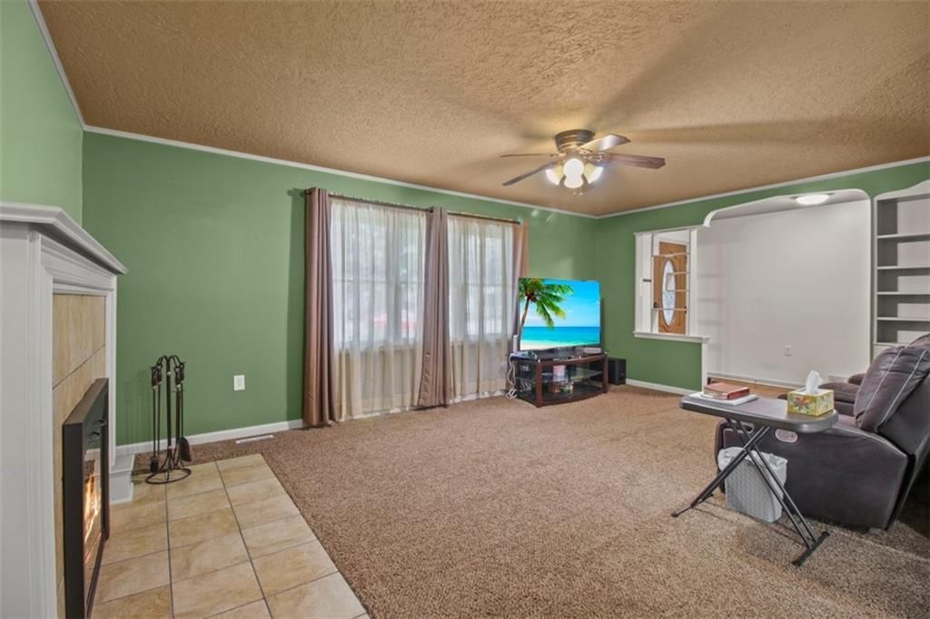 310 E Orchard Street — photo 7