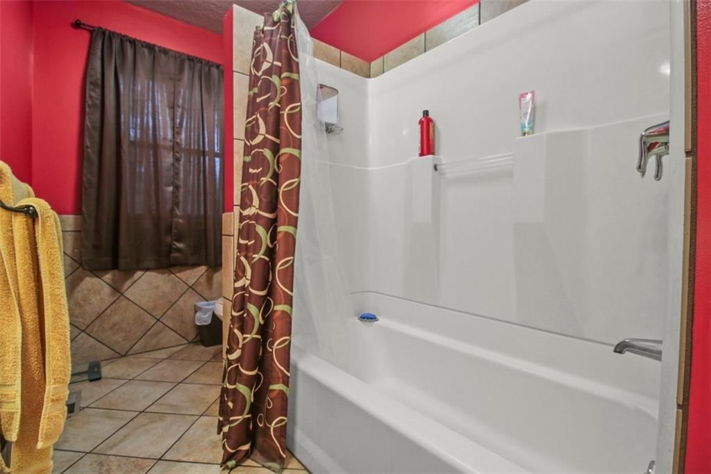 310 E Orchard Street — photo 14