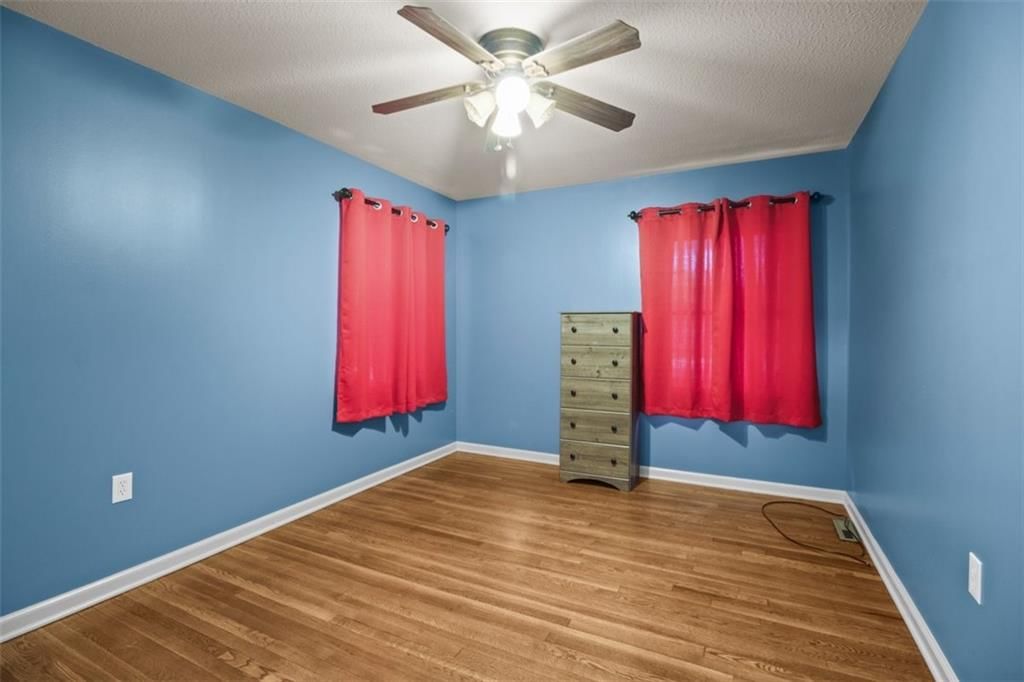 310 E Orchard Street — photo 21
