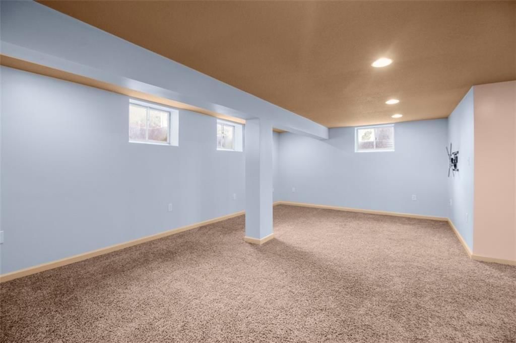 310 E Orchard Street — photo 25