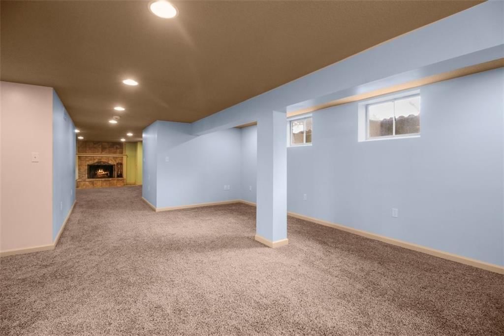 310 E Orchard Street — photo 26