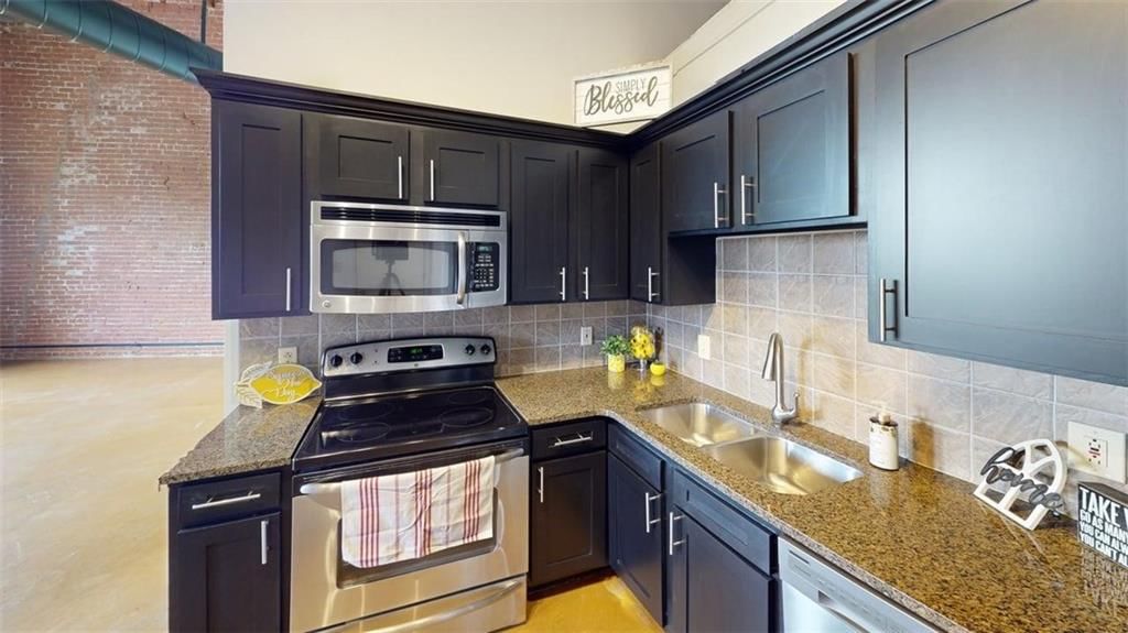 510 Delaware Street — photo 4