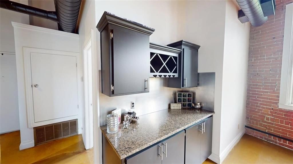 510 Delaware Street — photo 13