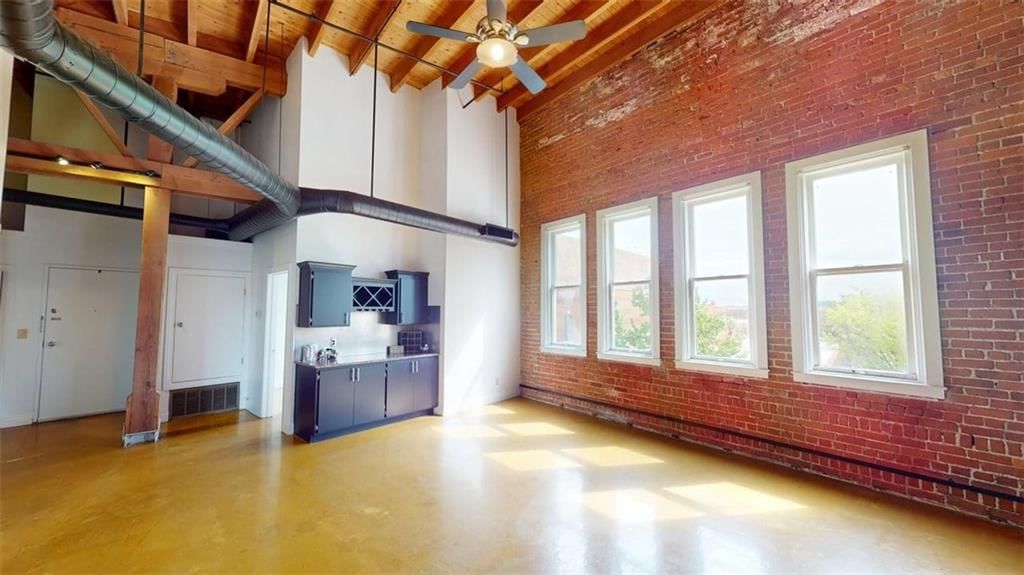 510 Delaware Street — photo 15