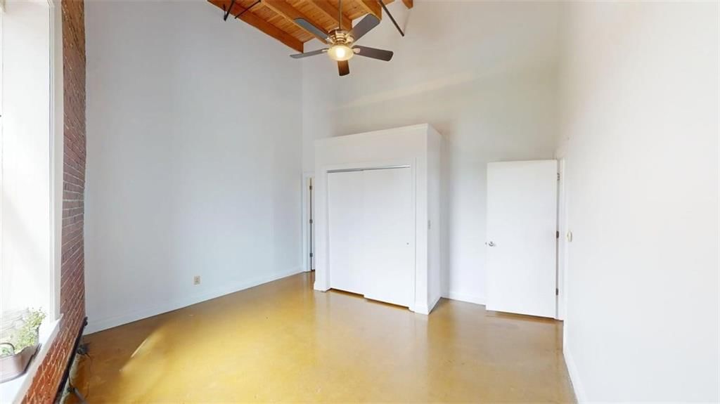 510 Delaware Street — photo 21