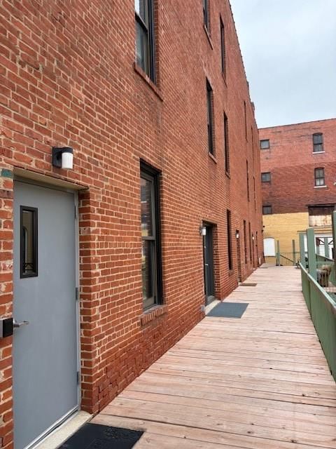510 Delaware Street — photo 37