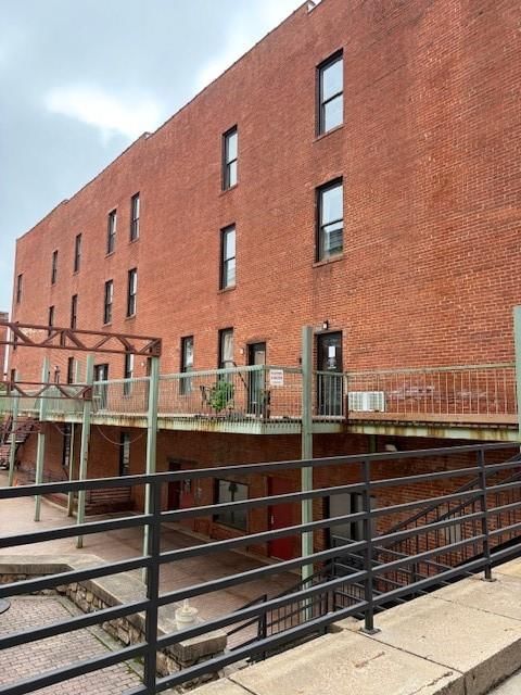 510 Delaware Street — photo 43