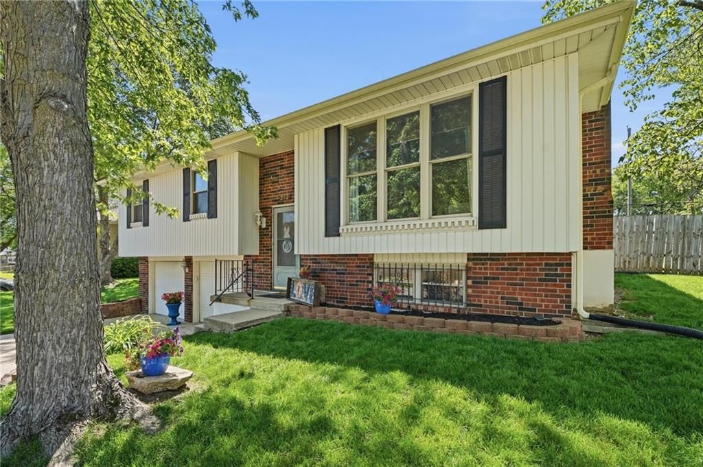 212 S Downey Avenue — photo 4