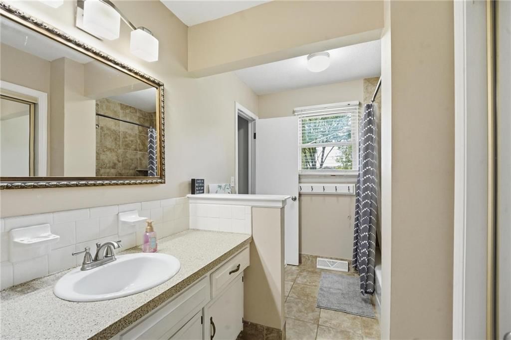 212 S Downey Avenue — photo 16