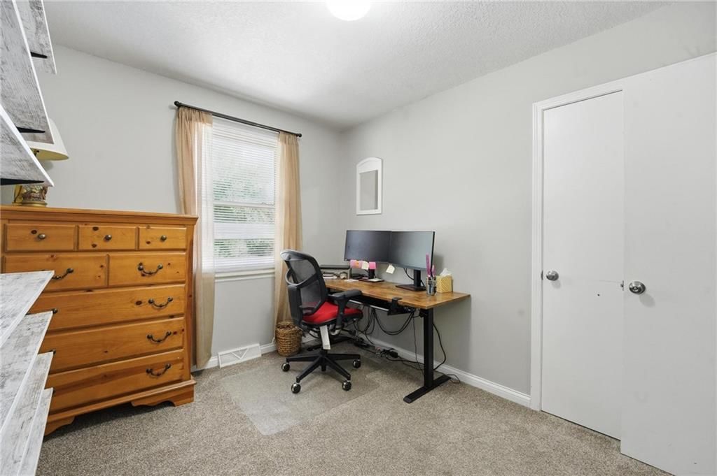 212 S Downey Avenue — photo 24