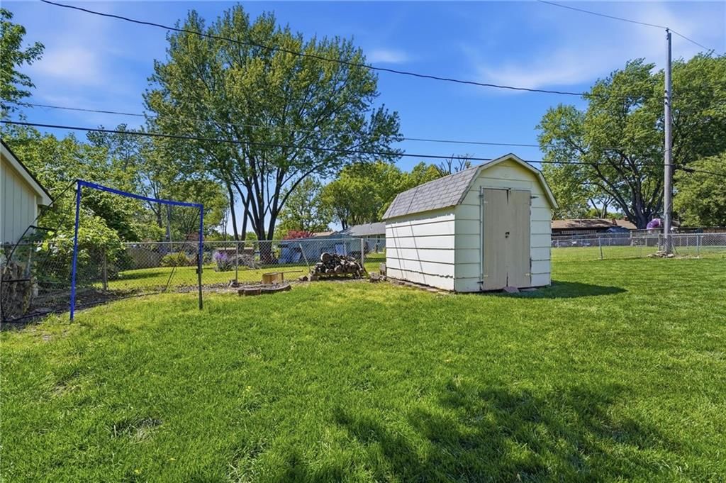 212 S Downey Avenue — photo 36