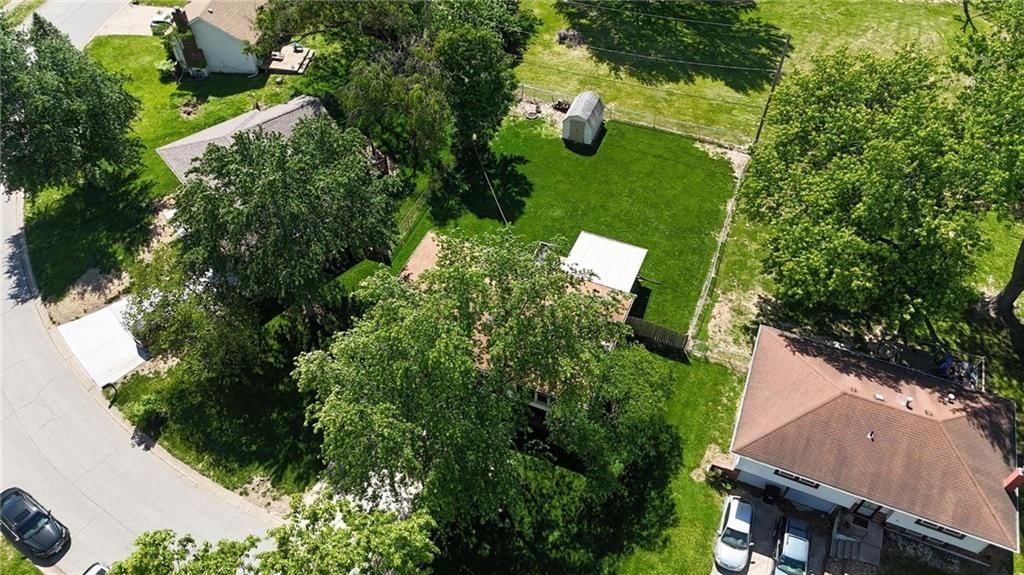 212 S Downey Avenue — photo 44