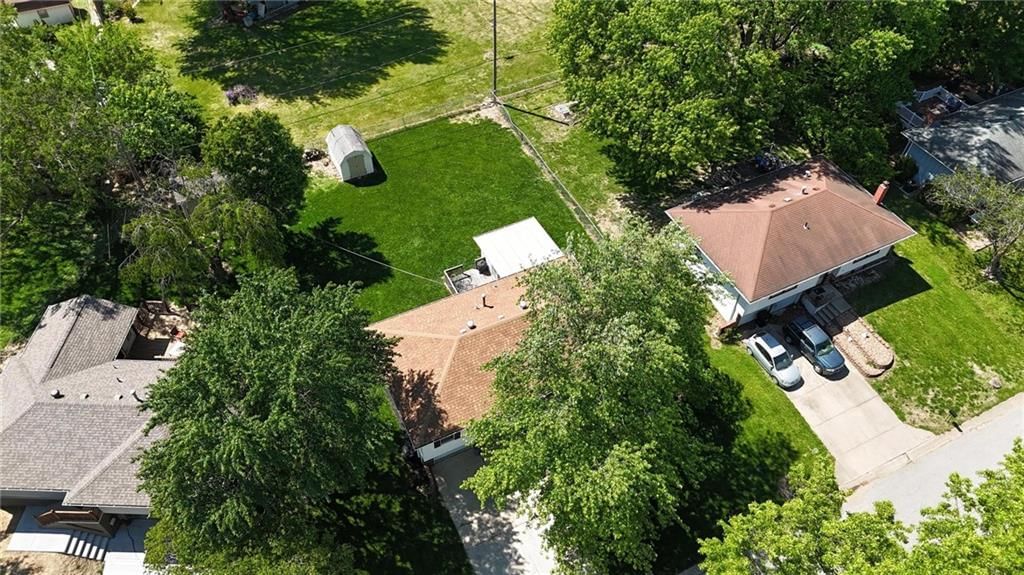 212 S Downey Avenue — photo 45