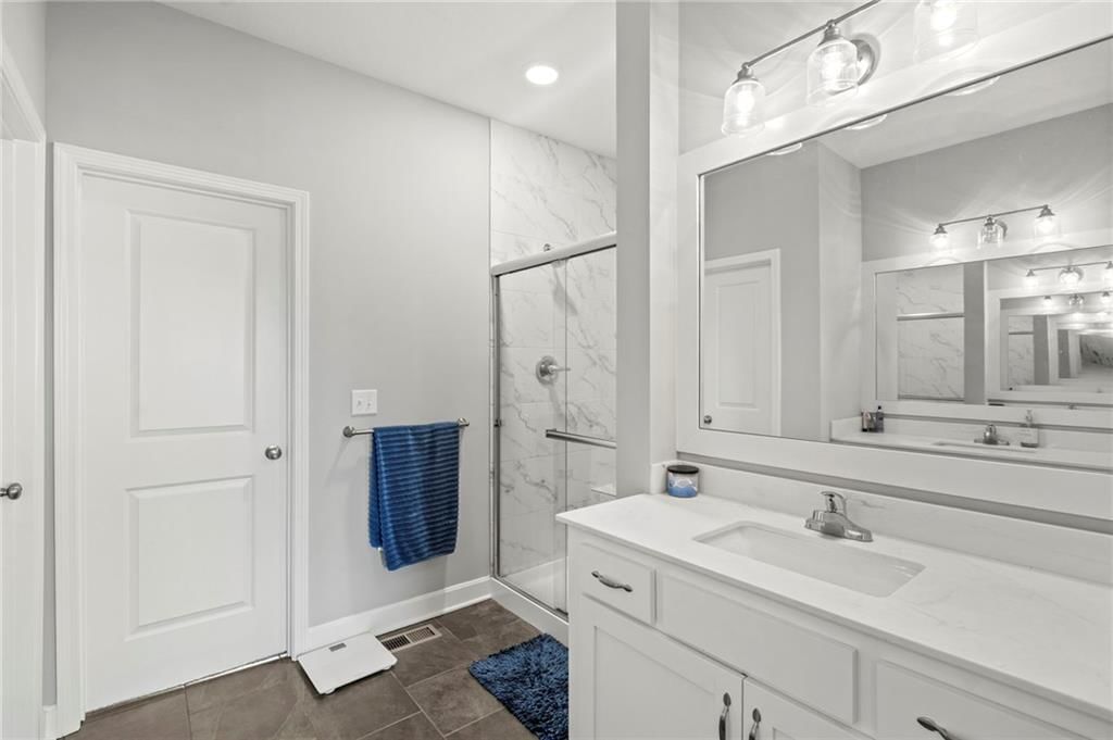 1807 Alpine Drive — photo 27