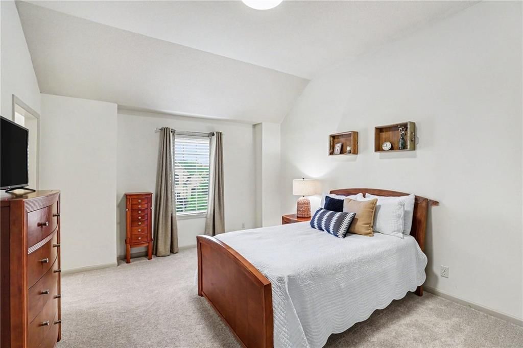 16416 Birch Street — photo 32