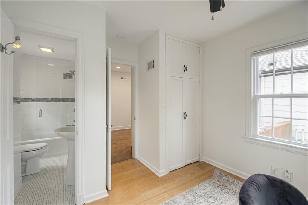 6110 WARD Parkway — photo 15