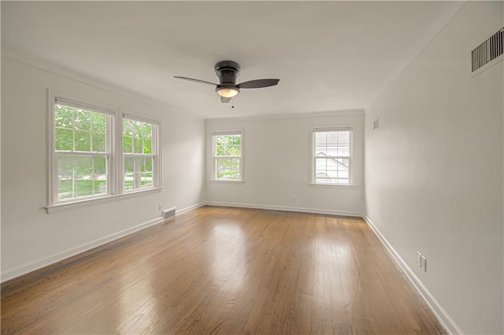 6110 WARD Parkway — photo 23