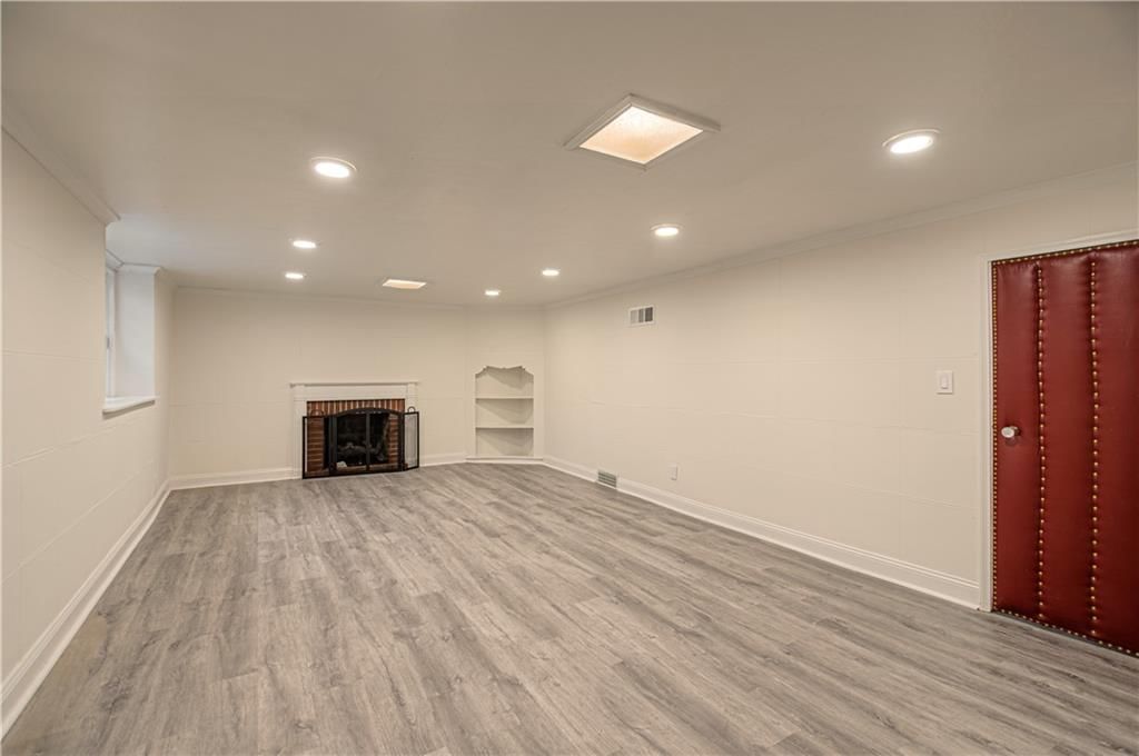 6110 WARD Parkway — photo 25