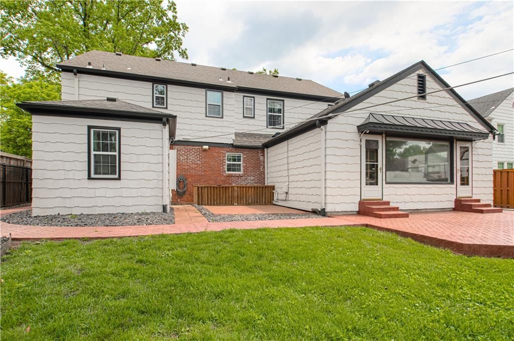6110 WARD Parkway — photo 31