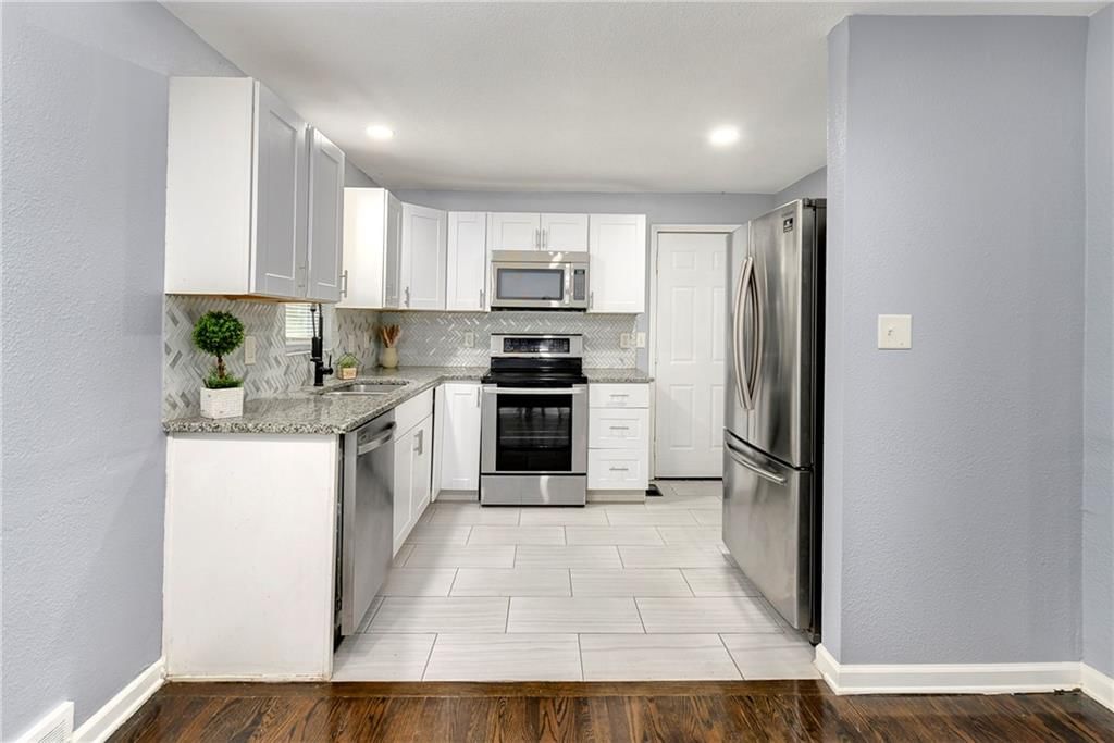 9805 E Gregory Boulevard — photo 6