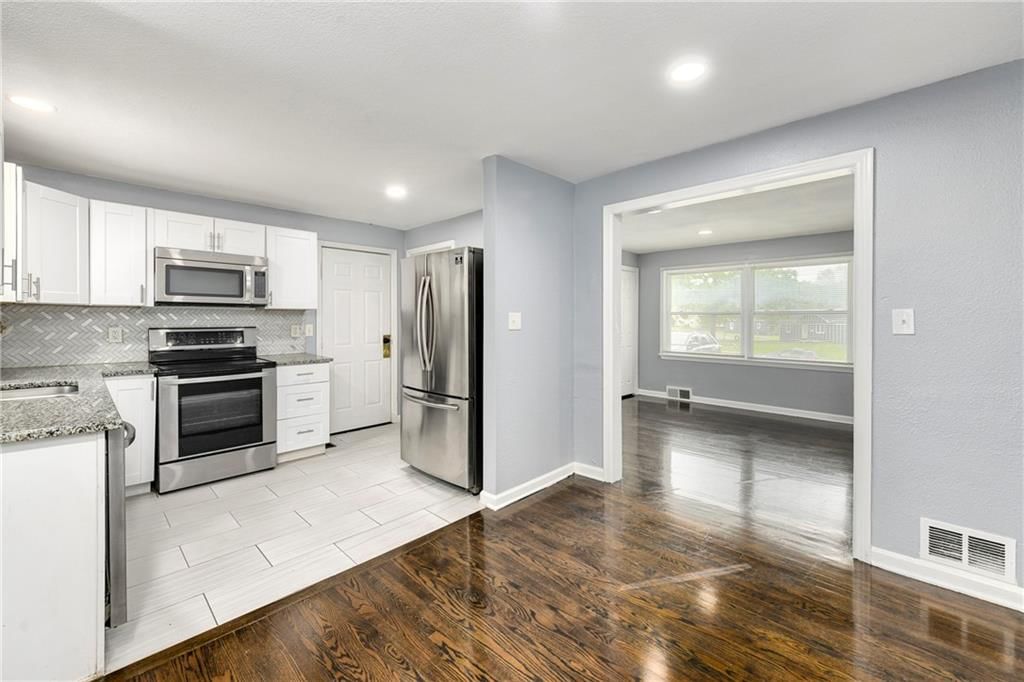 9805 E Gregory Boulevard — photo 7