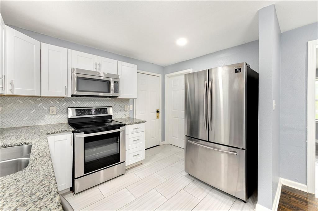 9805 E Gregory Boulevard — photo 8