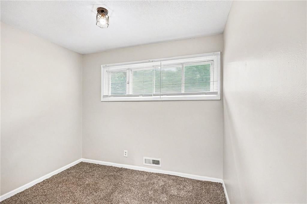 5324 Hunter Street — photo 10