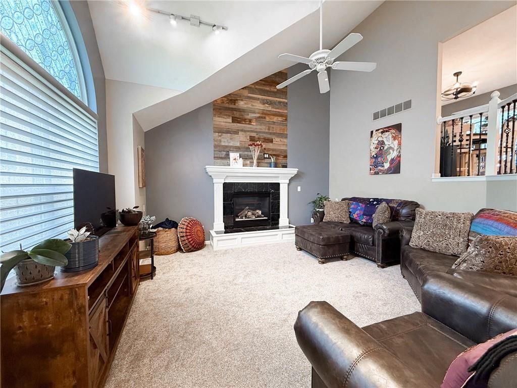19205 E COLONY Court — photo 4