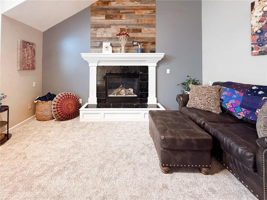 19205 E COLONY Court — photo 5