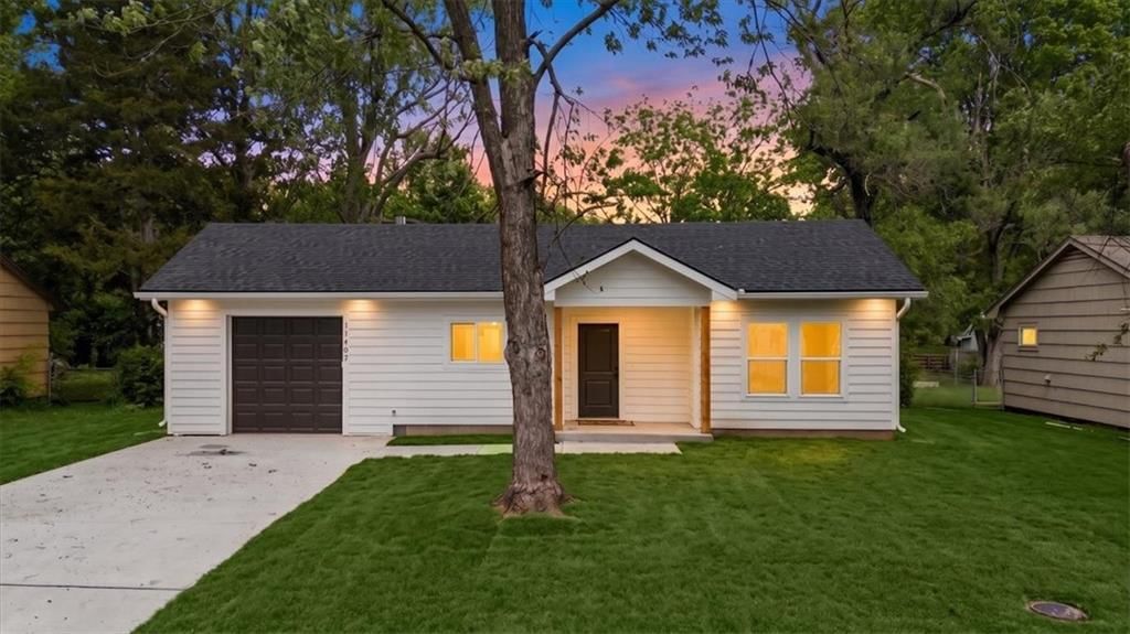 11407 Spruce Avenue, Kansas City, MO